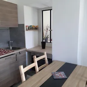  Appartement En Plein Centre - 2 à 4 Personnes