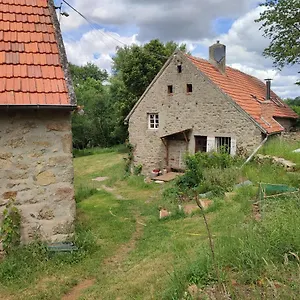  Hébergement de vacances Magnifique Moulin Au Bord D'une Riviere, Calme Absolu, Piano